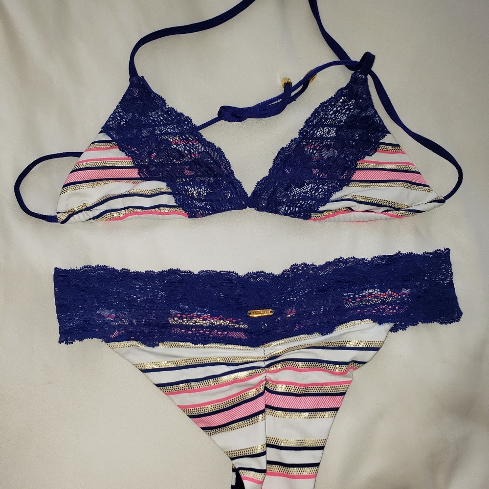😍 Beach Bunny Bikini Set - Picture 5 of 6